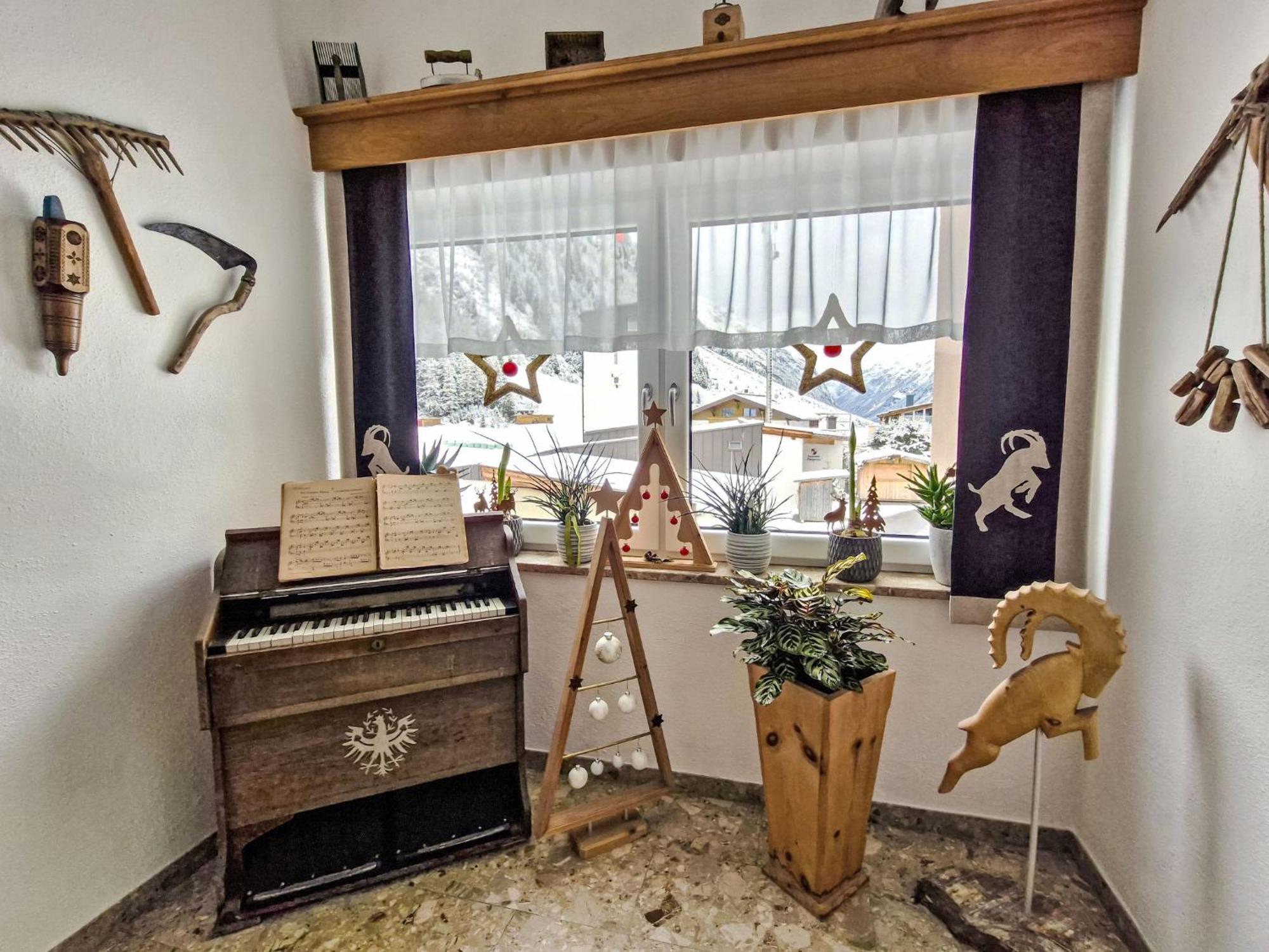 Apartment Daheim - Edelweiss - Pzt382 By Interhome Plangeross Bagian luar foto