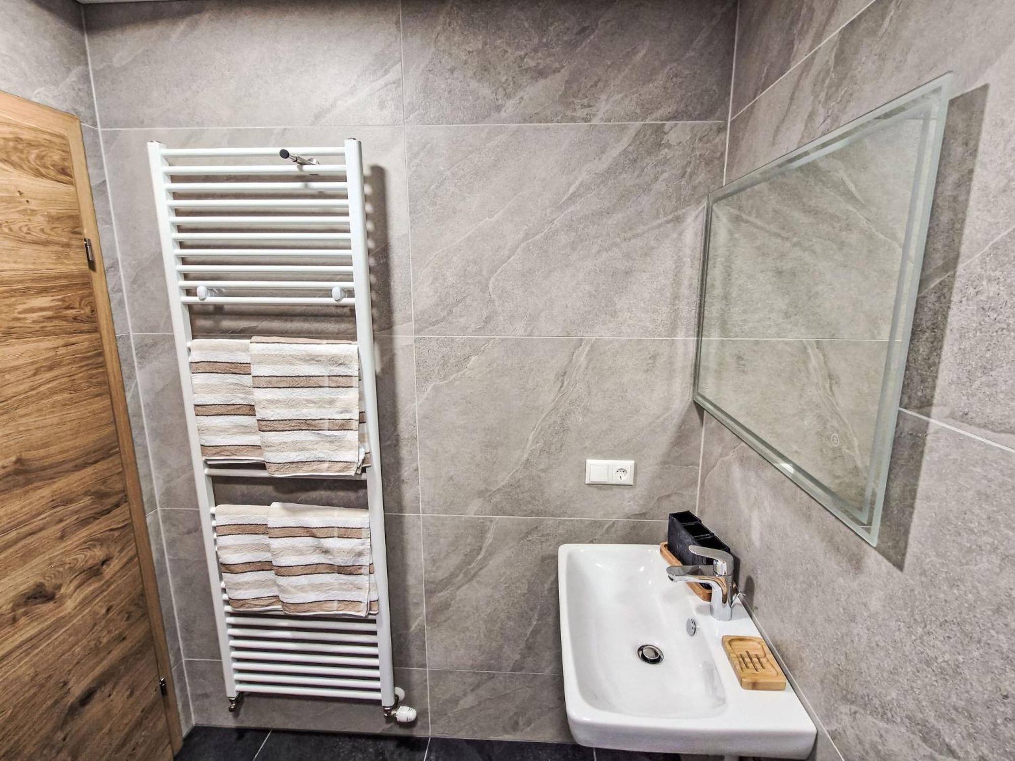 Apartment Daheim - Edelweiss - Pzt382 By Interhome Plangeross Bagian luar foto
